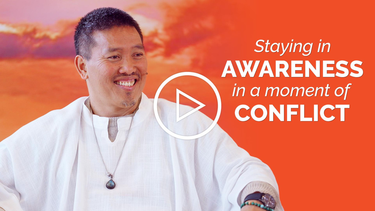 How to Remain Aware in a Moment of Conflict | Master Sri Avinash